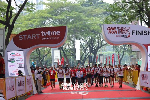 Race photo from ONE RUN 10 K