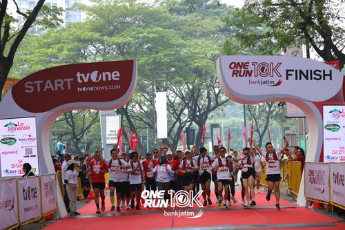 Race photo from ONE RUN 10 K