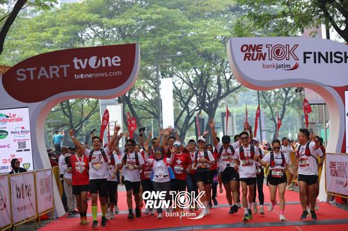 Race photo from ONE RUN 10 K