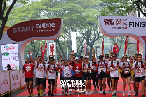 Race photo from ONE RUN 10 K