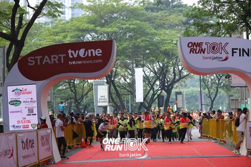 Race photo from ONE RUN 10 K