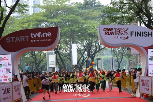 Race photo from ONE RUN 10 K