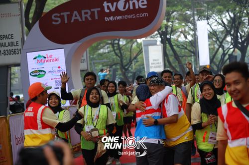 Race photo from ONE RUN 10 K