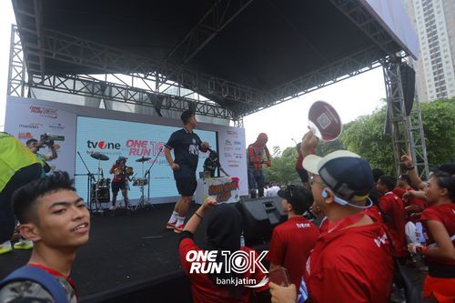 Race photo from ONE RUN 10 K
