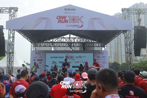 Race photo from ONE RUN 10 K