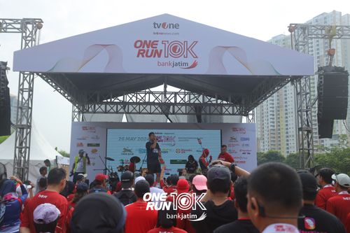 Race photo from ONE RUN 10 K