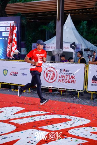 Race photo from ONE RUN 10K 2025