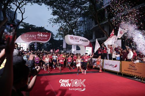 Race photo from ONE RUN 10 K
