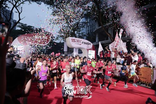 Race photo from ONE RUN 10 K