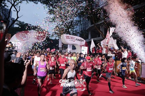 Race photo from ONE RUN 10 K