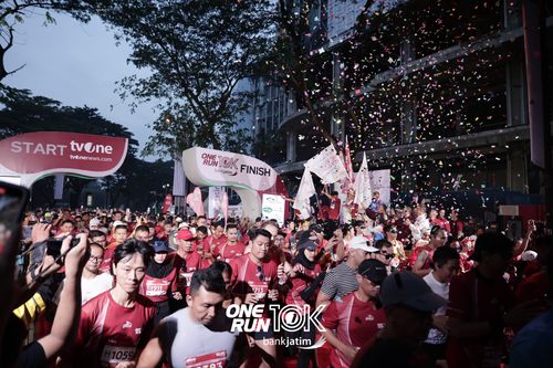 Race photo from ONE RUN 10 K