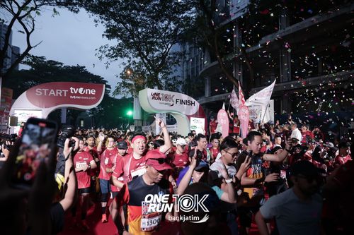 Race photo from ONE RUN 10 K