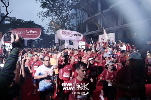 Race photo from ONE RUN 10 K