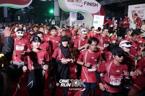 Race photo from ONE RUN 10 K