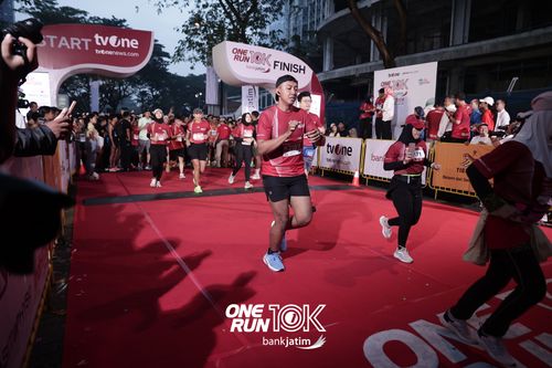 Race photo from ONE RUN 10 K