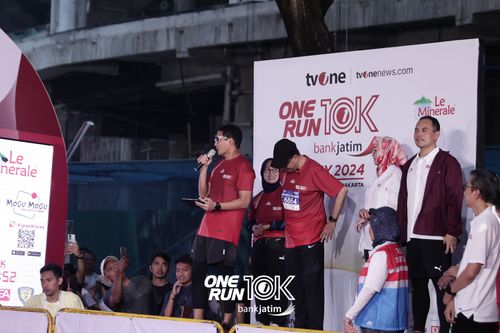 Race photo from ONE RUN 10 K