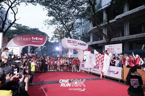 Race photo from ONE RUN 10 K