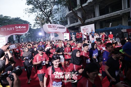 Race photo from ONE RUN 10 K