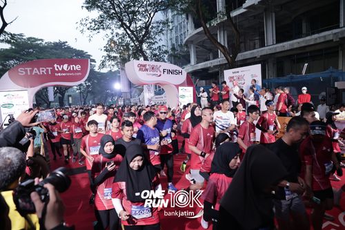 Race photo from ONE RUN 10 K