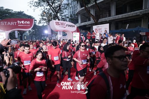 Race photo from ONE RUN 10 K