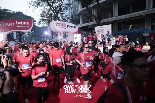 Race photo from ONE RUN 10 K