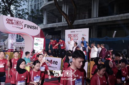 Race photo from ONE RUN 10 K