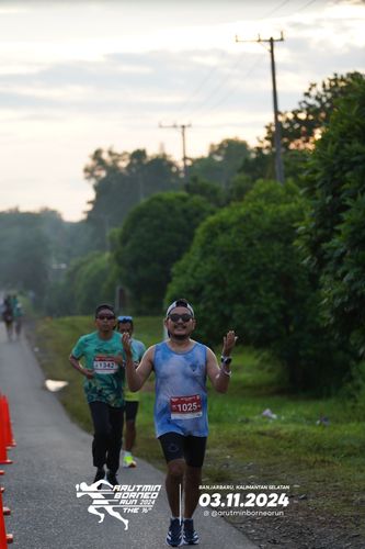 Race photo from Arutmin Borneo Run 2024