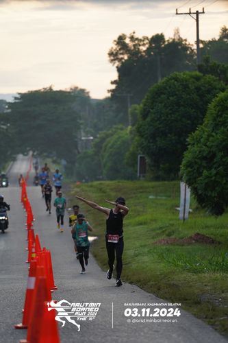 Race photo from Arutmin Borneo Run 2024
