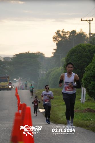 Race photo from Arutmin Borneo Run 2024