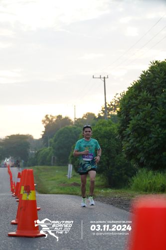 Race photo from Arutmin Borneo Run 2024