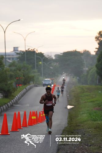 Race photo from Arutmin Borneo Run 2024