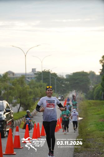Race photo from Arutmin Borneo Run 2024