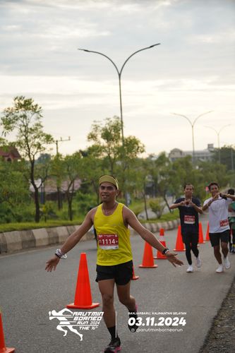 Race photo from Arutmin Borneo Run 2024