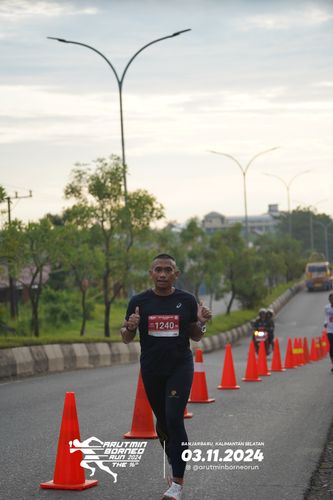 Race photo from Arutmin Borneo Run 2024