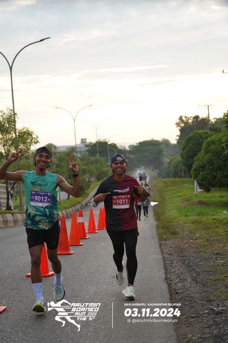 Race photo from Arutmin Borneo Run 2024
