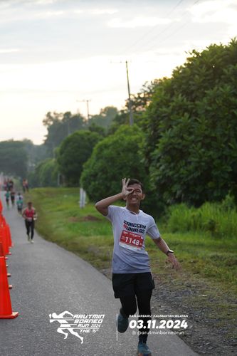 Race photo from Arutmin Borneo Run 2024