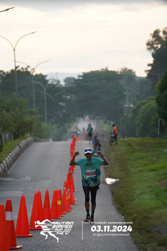 Race photo from Arutmin Borneo Run 2024