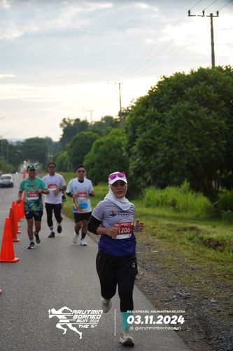 Race photo from Arutmin Borneo Run 2024
