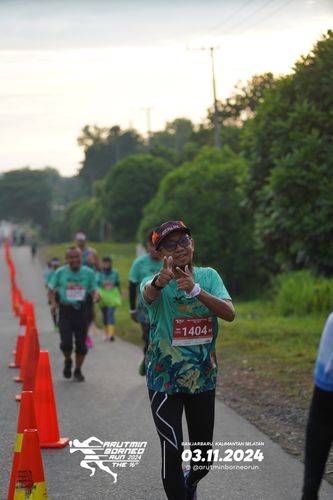 Race photo from Arutmin Borneo Run 2024