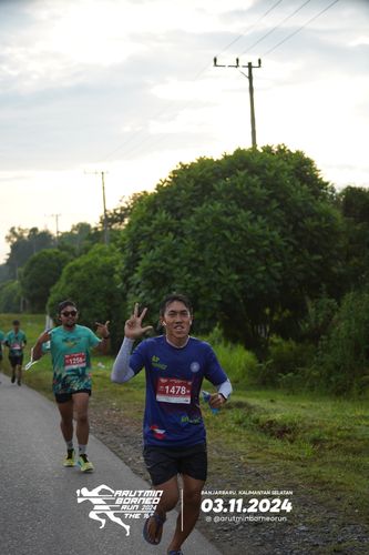 Race photo from Arutmin Borneo Run 2024