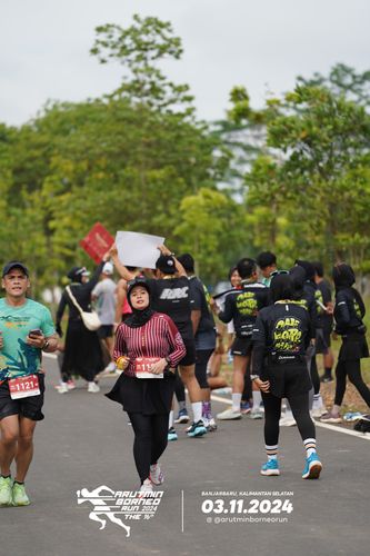 Race photo from Arutmin Borneo Run 2024