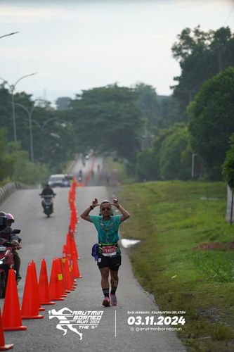 Race photo from Arutmin Borneo Run 2024