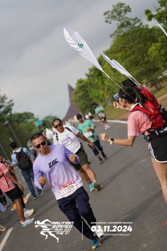 Race photo from Arutmin Borneo Run 2024