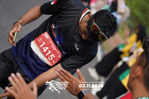 Race photo from Arutmin Borneo Run 2024