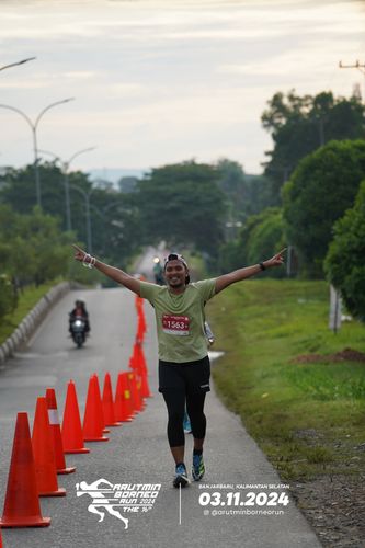 Race photo from Arutmin Borneo Run 2024