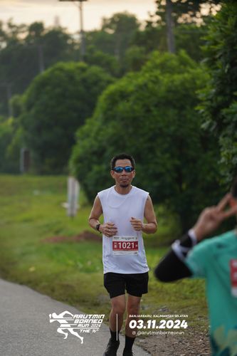 Race photo from Arutmin Borneo Run 2024