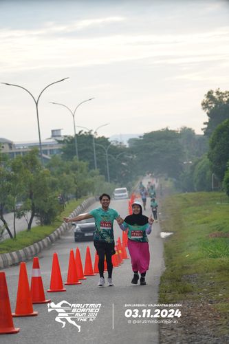 Race photo from Arutmin Borneo Run 2024