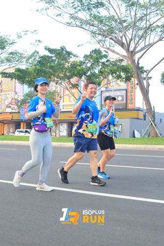 Race photo from ISOPlus Run 2024 Jakarta