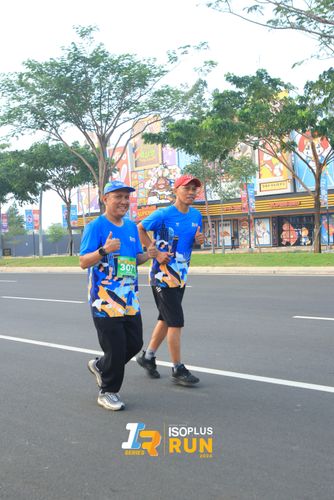 Race photo from ISOPlus Run 2024 Jakarta