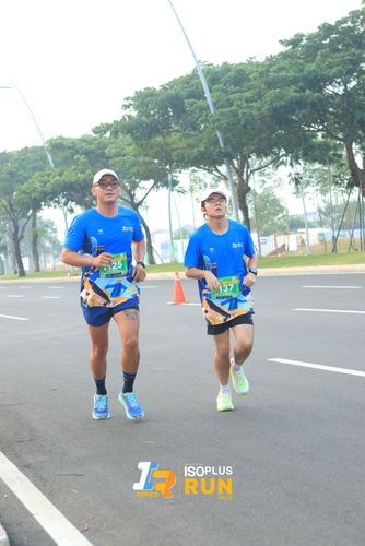 Race photo from ISOPlus Run 2024 Jakarta